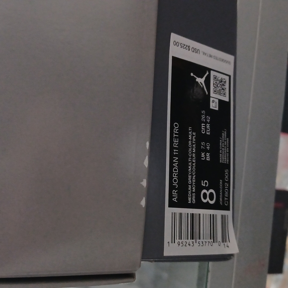 Shoes - Picture 3 of 3